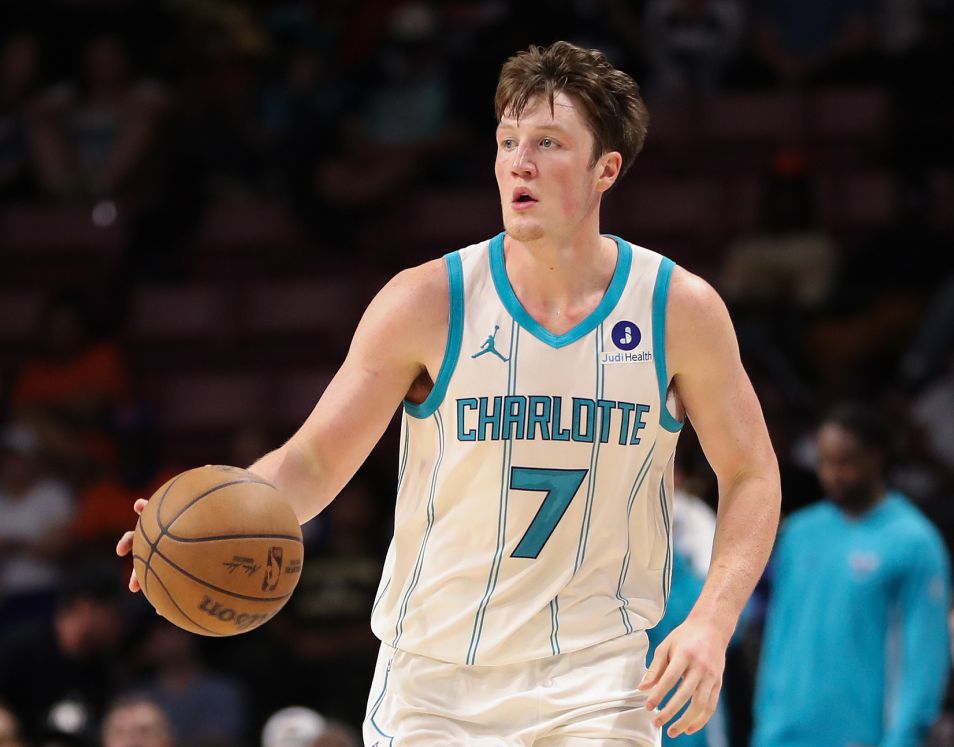 半个主队场！克尼佩尔邀请2000名好友现场观战自己打雄鹿