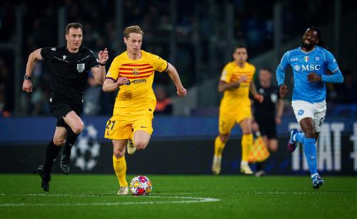 协助 VS 巴塞罗那足球俱乐部