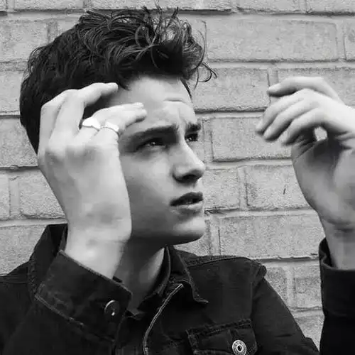 6686体育银牌作者Evelyn