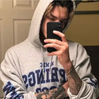 6686体育铁牌作者Finley